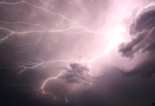 Gefahren & Risiken: Folien und Kunststoffe in der Philatelie Kunsstoffe in der Philatelie - Gefahren und Risiken